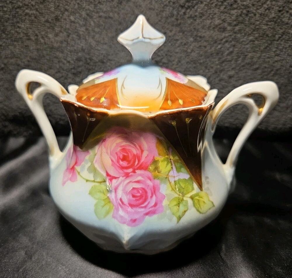 Vntg Porcelain Sugar Bowl W/Lid Roses W/ Gold Trim